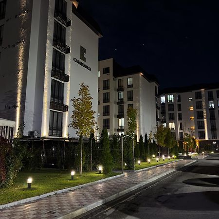 Casablanca Apart Hotel Bishkek Bagian luar foto