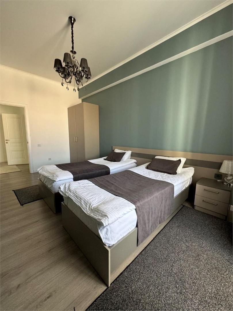 Casablanca Apart Hotel Bishkek Bagian luar foto