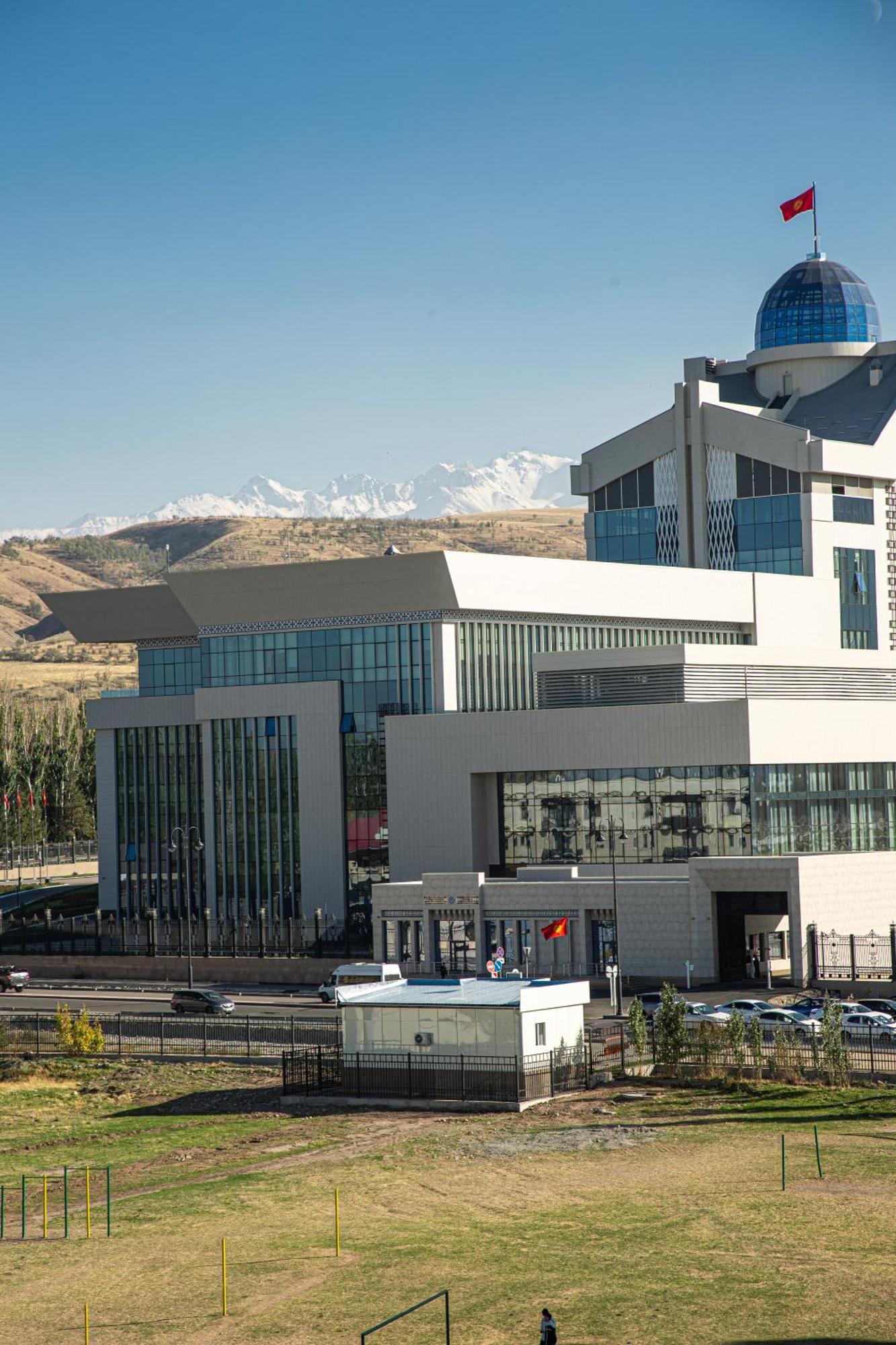 Casablanca Apart Hotel Bishkek Bagian luar foto