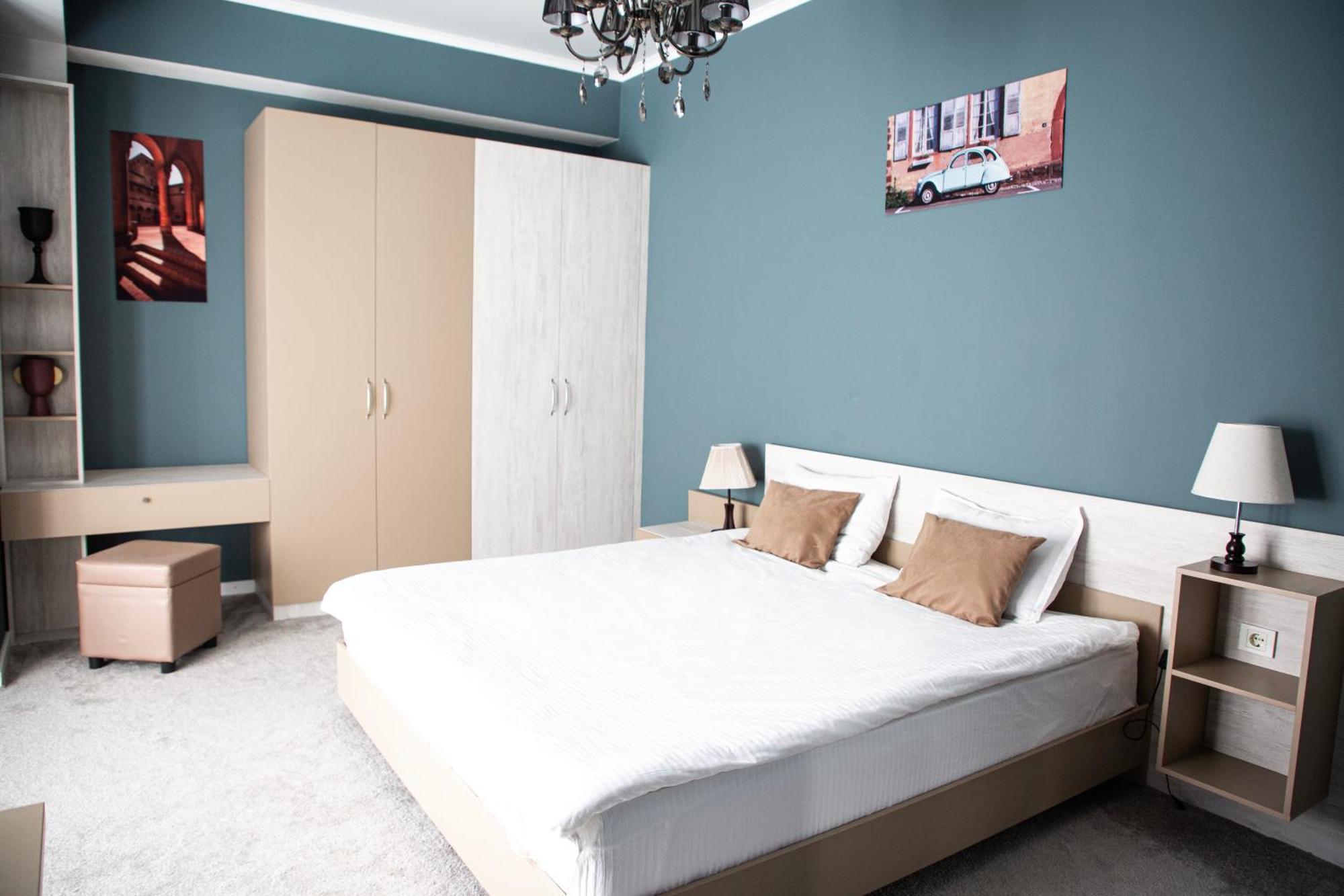 Casablanca Apart Hotel Bishkek Bagian luar foto